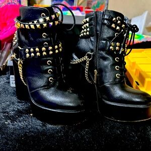 Jessica Simpson platform booties size 8